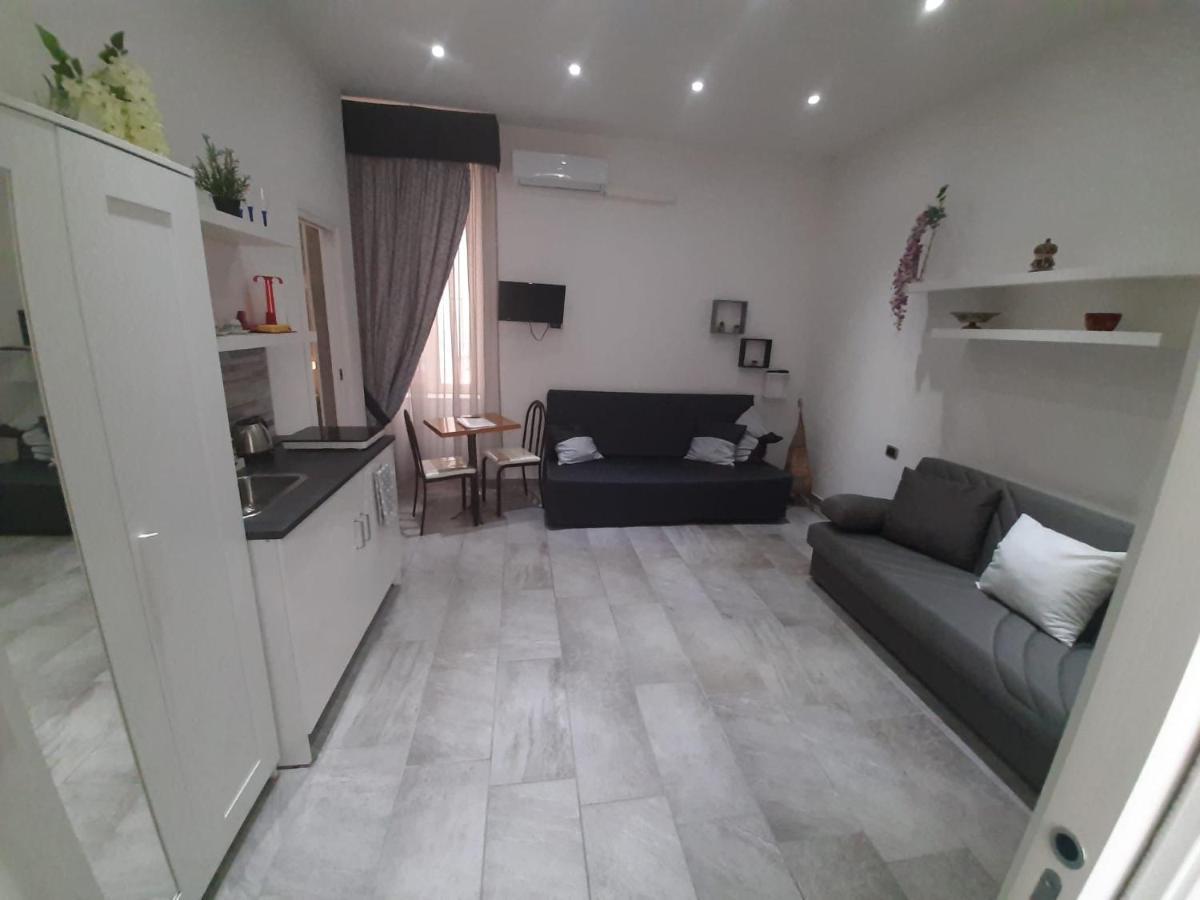 2 Passi A Napoli Bed and Breakfast Εξωτερικό φωτογραφία