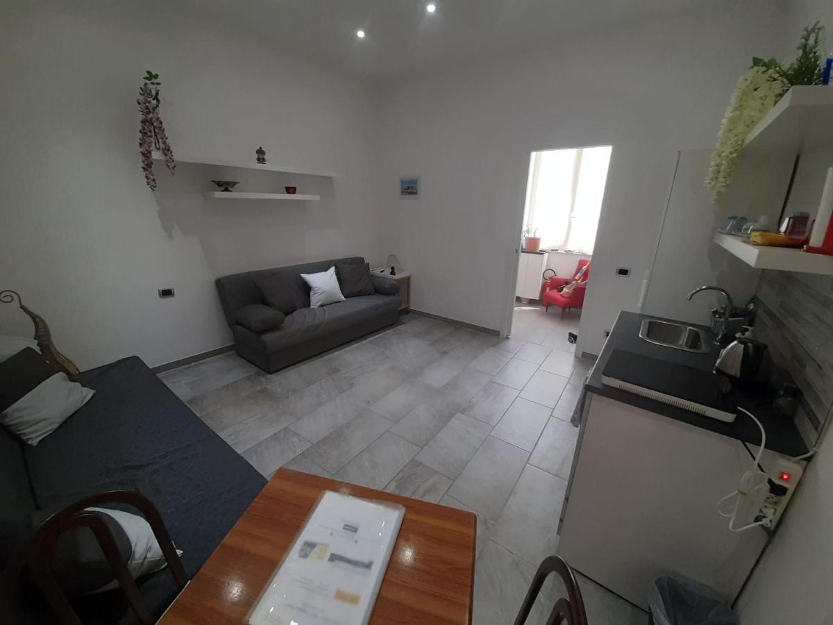 2 Passi A Napoli Bed and Breakfast Εξωτερικό φωτογραφία