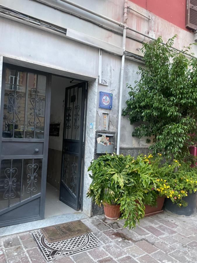 2 Passi A Napoli Bed and Breakfast Εξωτερικό φωτογραφία